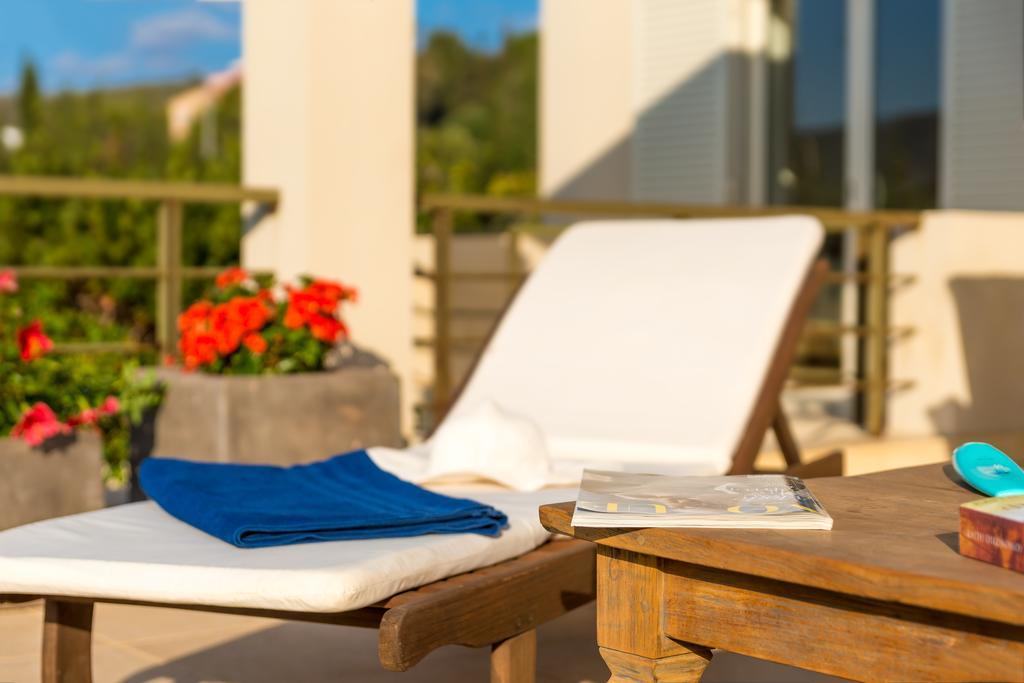 Legrena Beach Villa Sunion Exteriör bild